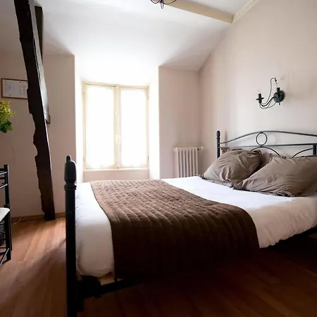 La Croix Verte - Le Relais Des Moulins 2*