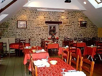 La Croix Verte - Le Relais Des Moulins Бен-де-Бретань